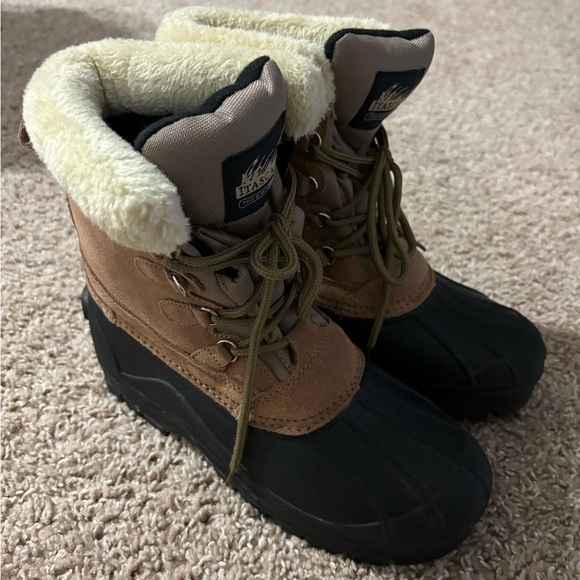Itasca Winter Boots - Picture 3 of 5